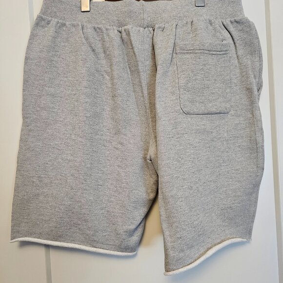 Champion Fleece Shorts 2xl - Picture 2 of 3